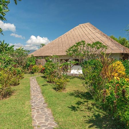 Absolute Beach Front Villa 乌明亚 外观 照片