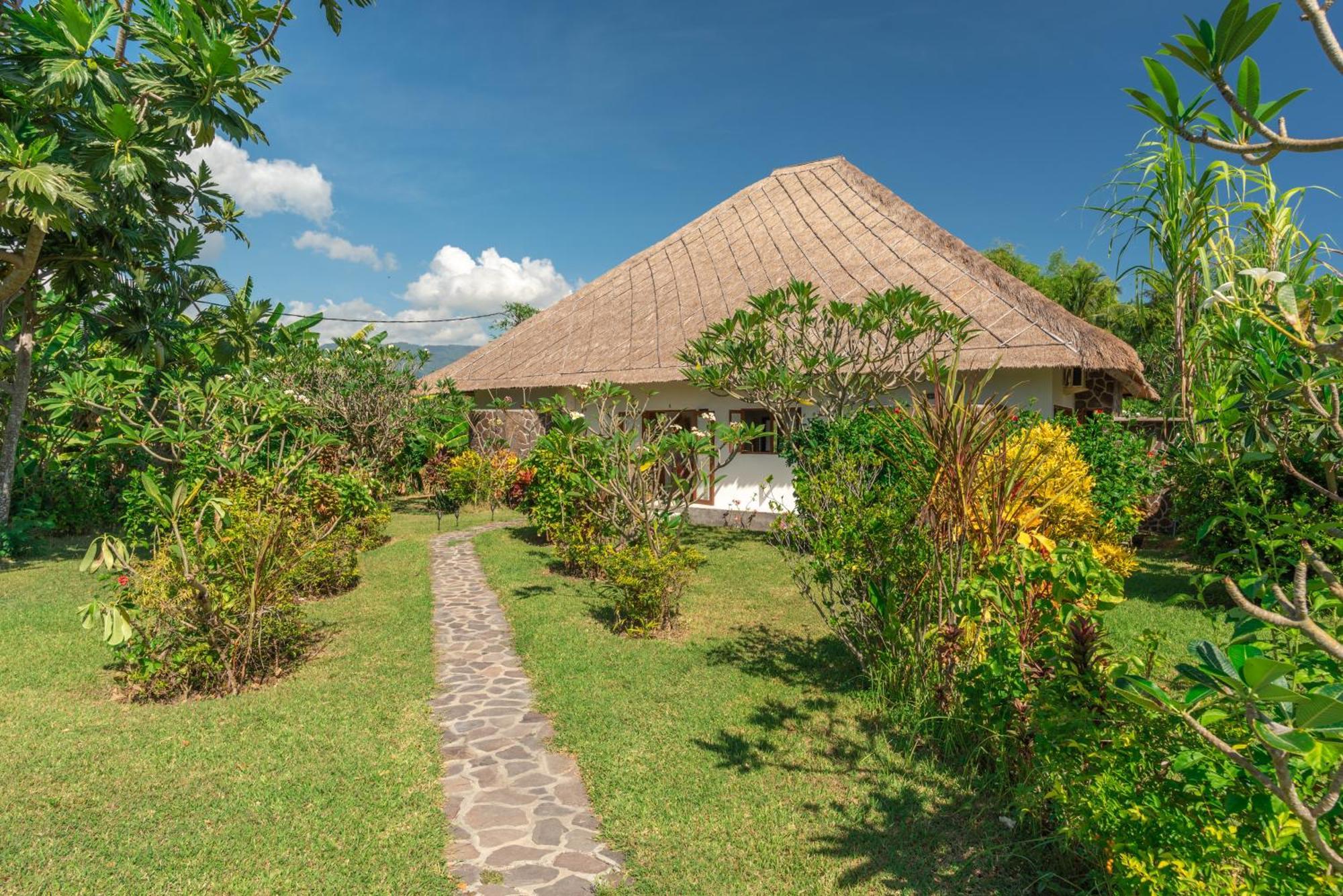Absolute Beach Front Villa 乌明亚 外观 照片