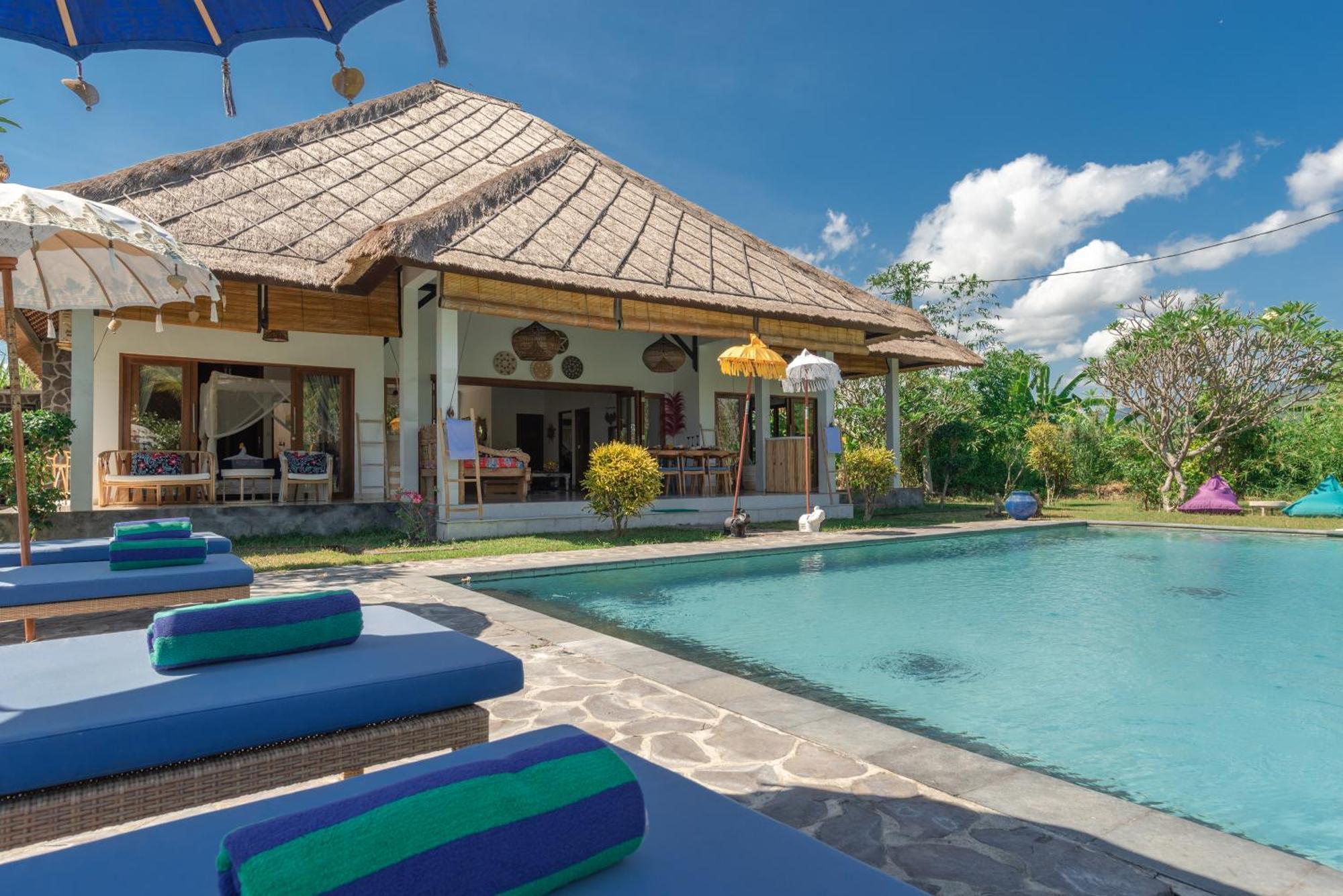 Absolute Beach Front Villa 乌明亚 外观 照片