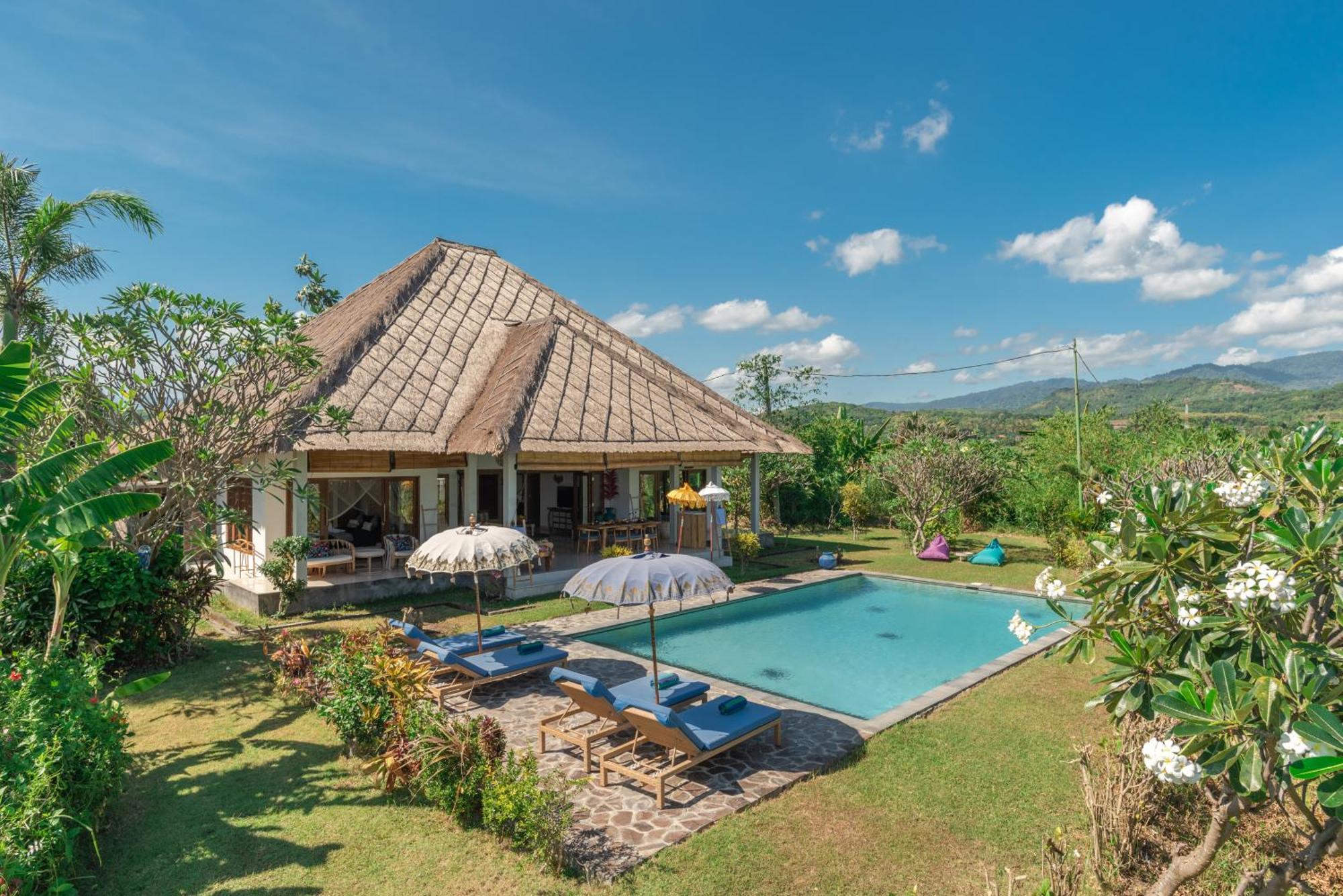 Absolute Beach Front Villa 乌明亚 外观 照片