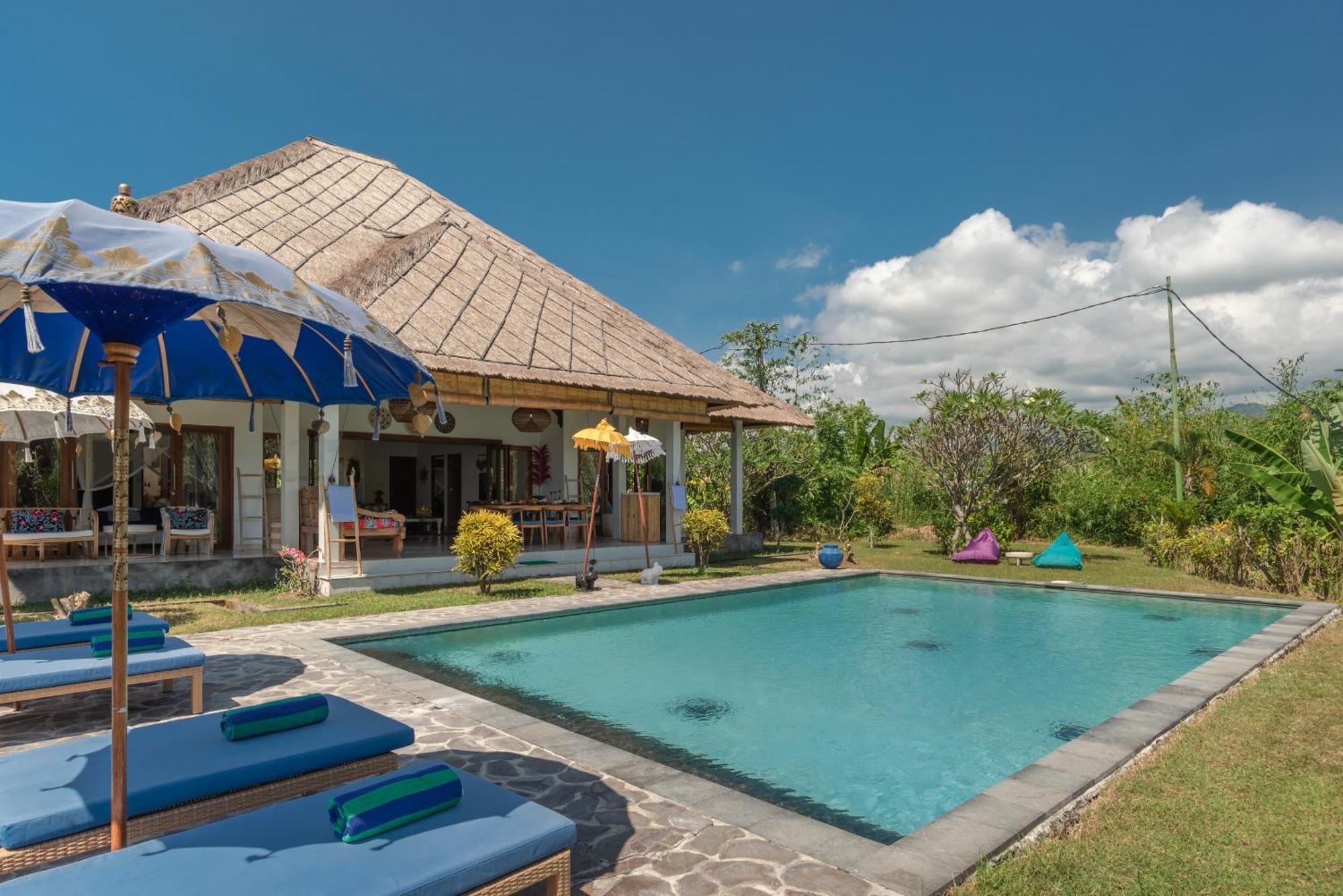 Absolute Beach Front Villa 乌明亚 外观 照片